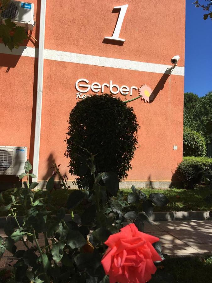 Gerber Residence 1 Pantai Sunny Bagian luar foto
